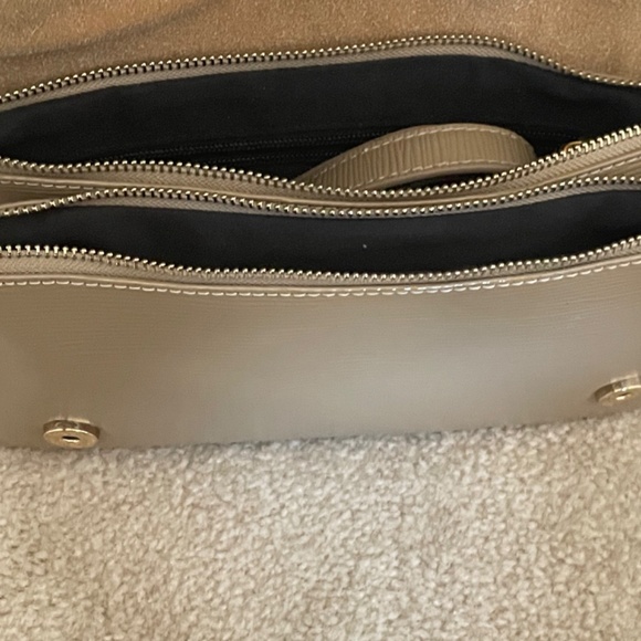 Clutch - Picture 2 of 4